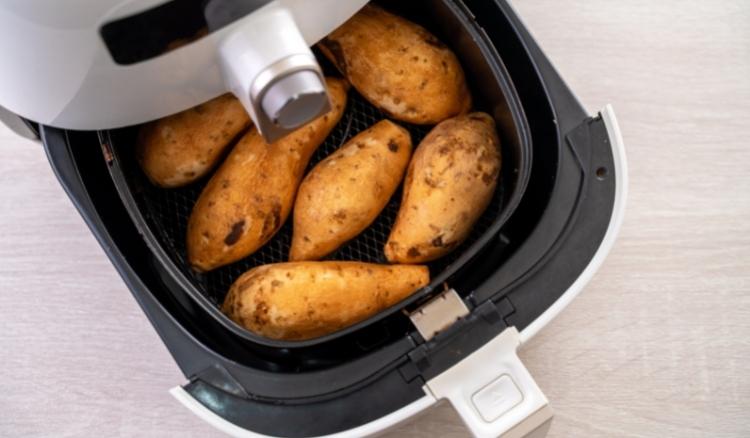 Como esquentar comida na airfryer