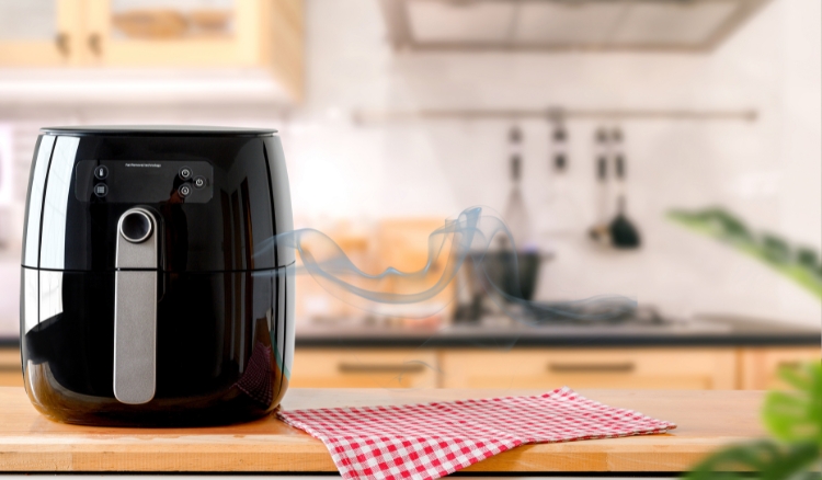 É normal sair fumaça da airfryer