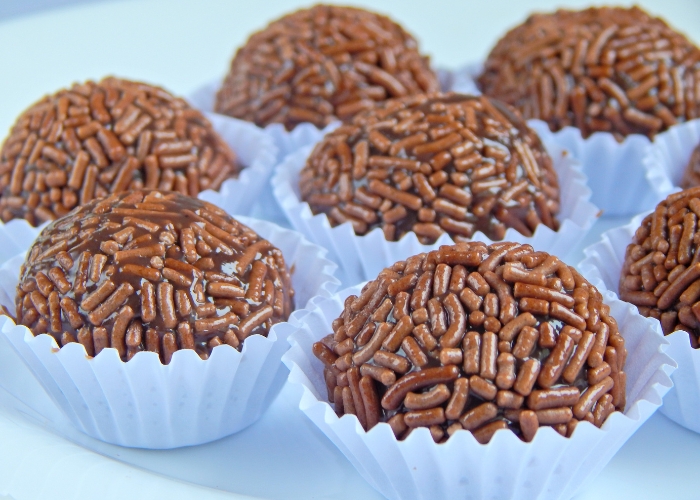 Como fazer brigadeiro sem leite condensado