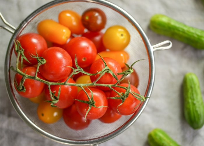 Entrada com tomate cereja