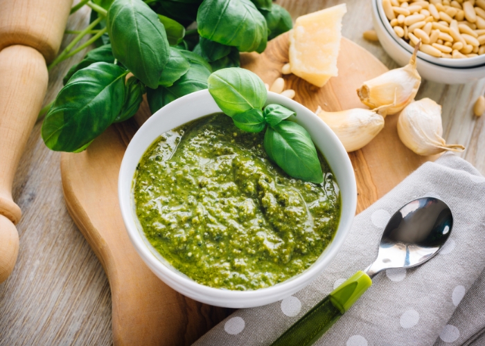 Como usar molho pesto