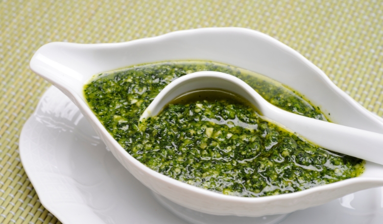 Como diluir molho pesto pronto