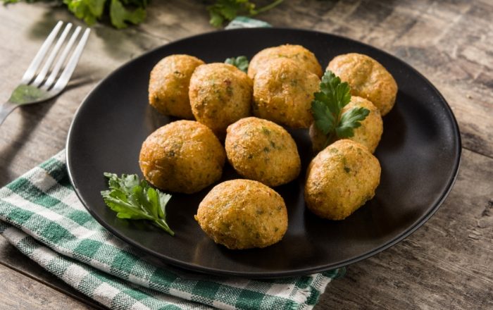 Como assar bolinho de bacalhau congelado na airfryer