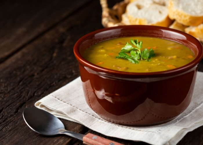 Como temperar sopa de ervilha